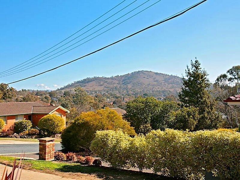 4 Moodie Street, Farrer ACT 2607