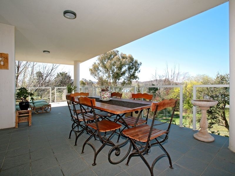 1/9 Bowen Drive, Barton ACT 2600