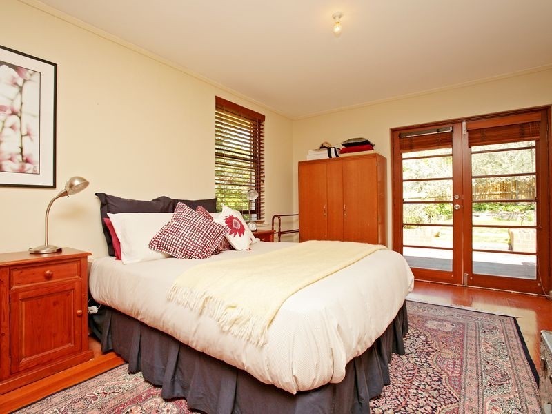 54 Stuart Street, Griffith ACT 2603