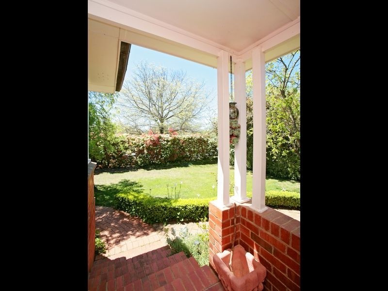 54 Stuart Street, Griffith ACT 2603