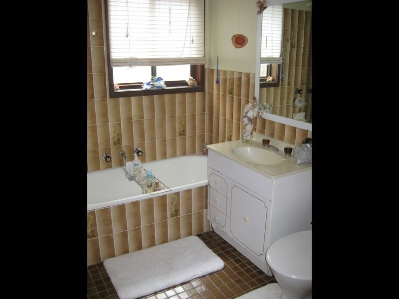 8 Sulman Place, Phillip ACT 2606