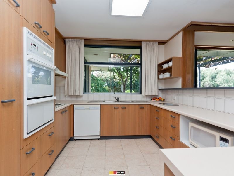 17 Jelbart Street, Mawson ACT 2607