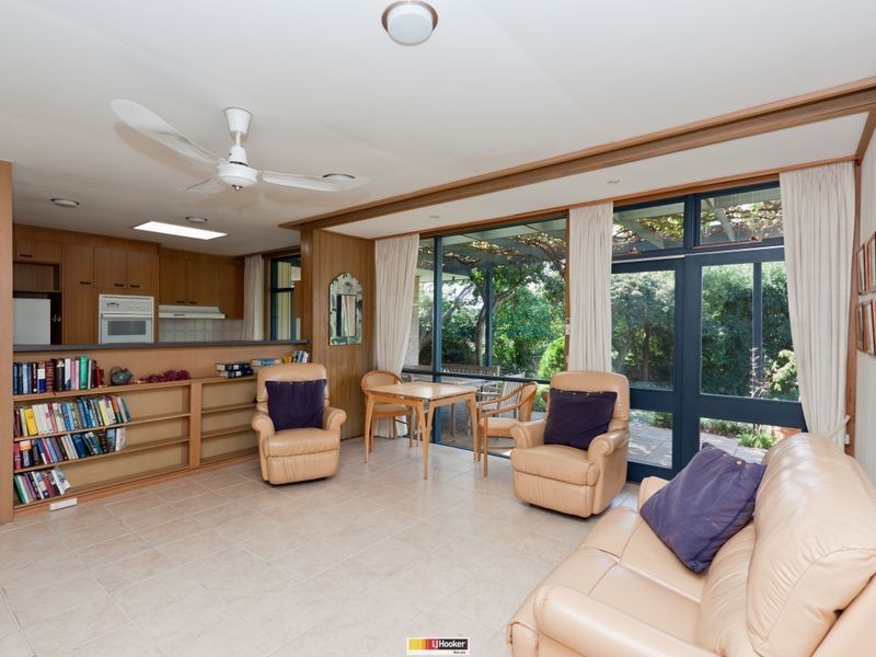 17 Jelbart Street, Mawson ACT 2607