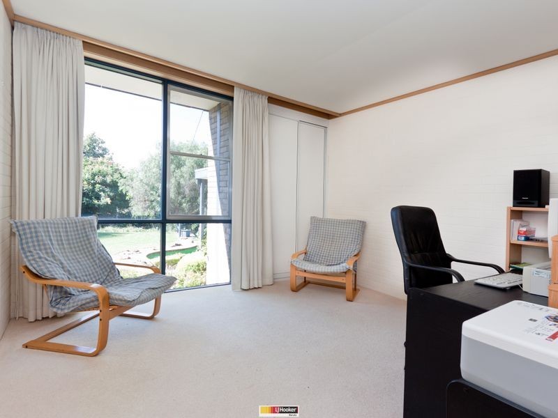 17 Jelbart Street, Mawson ACT 2607