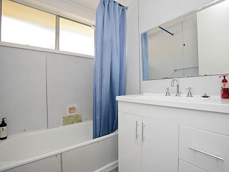 4 Chubb Street, Latham ACT 2615