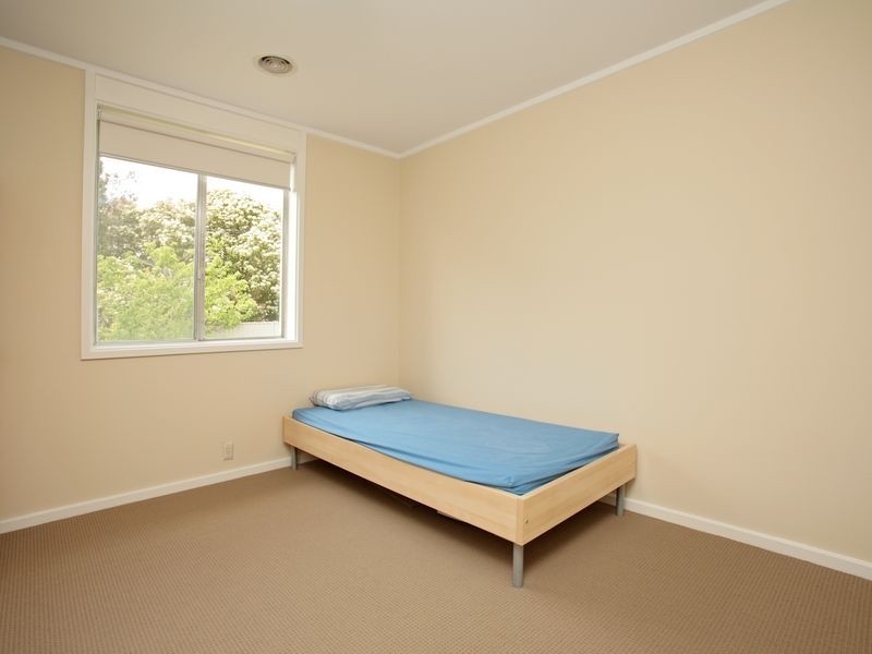 4 Chubb Street, Latham ACT 2615