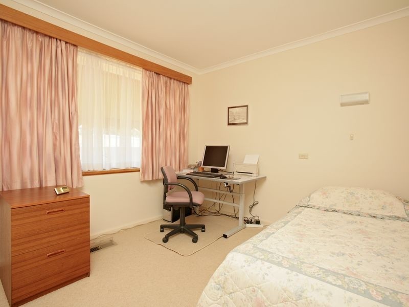 4 Fuller Street, Deakin ACT 2600