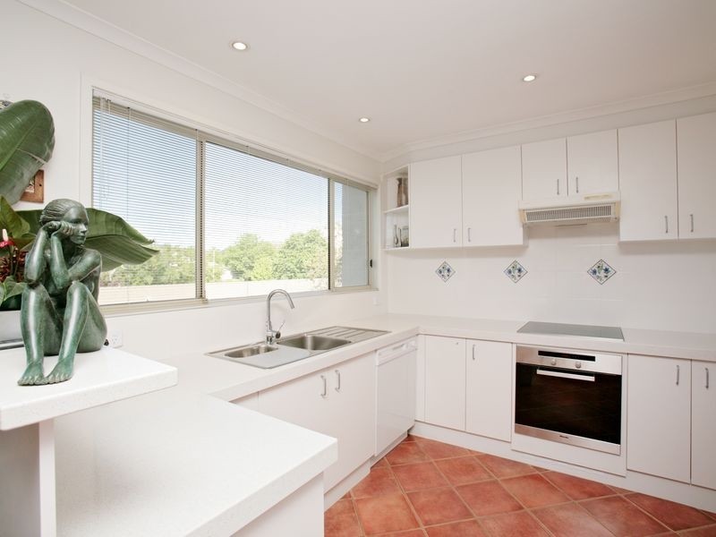 34 Chaseling Street, Phillip ACT 2606