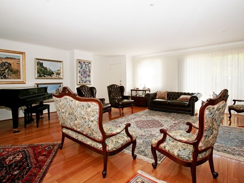 34 Chaseling Street, Phillip ACT 2606