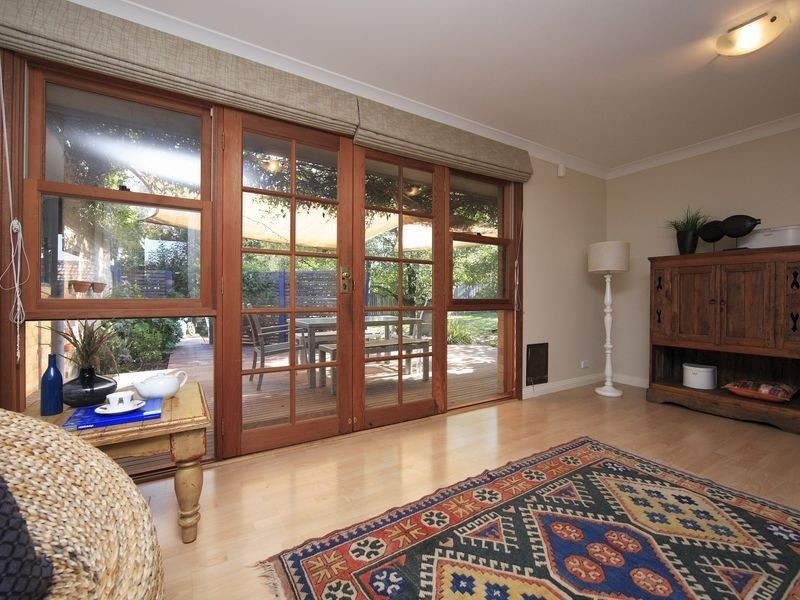 117 La Perouse Street, Narrabundah ACT 2604