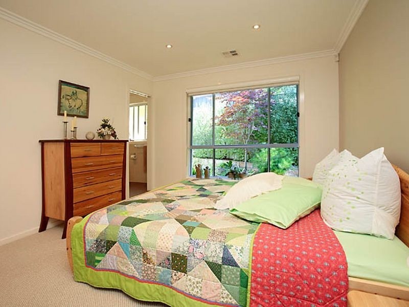 34 Launceston Street, Lyons ACT 2606
