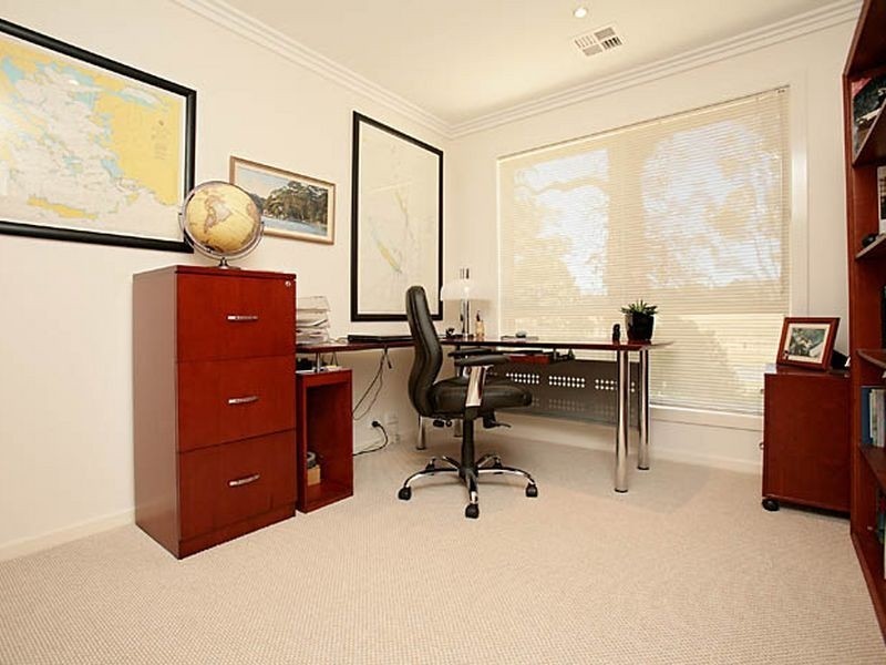 34 Launceston Street, Lyons ACT 2606