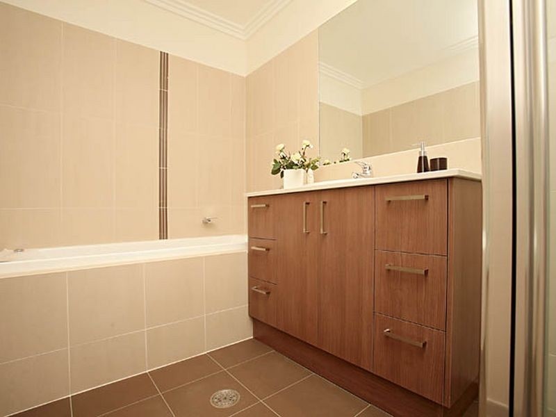 34 Launceston Street, Lyons ACT 2606