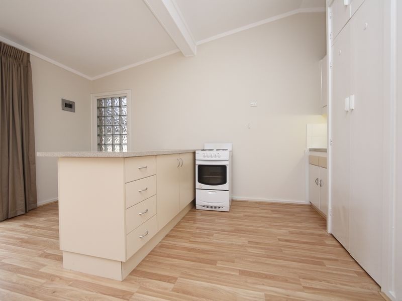 120 Captain Cook Crescent, Narrabundah ACT 2604