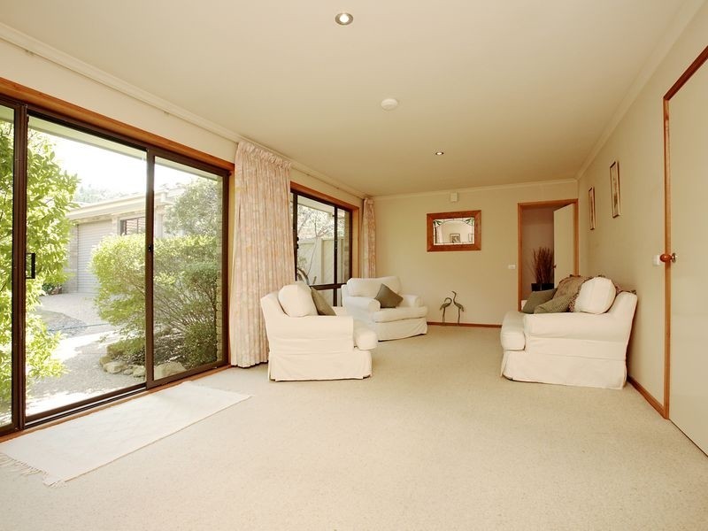 22 Buntine Crescent, Isaacs ACT 2607