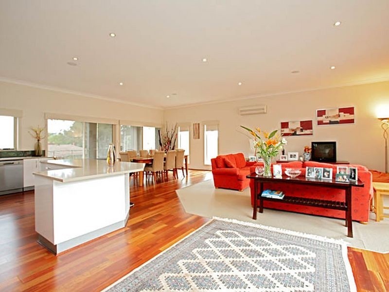 9 Fuller Street, Deakin ACT 2600