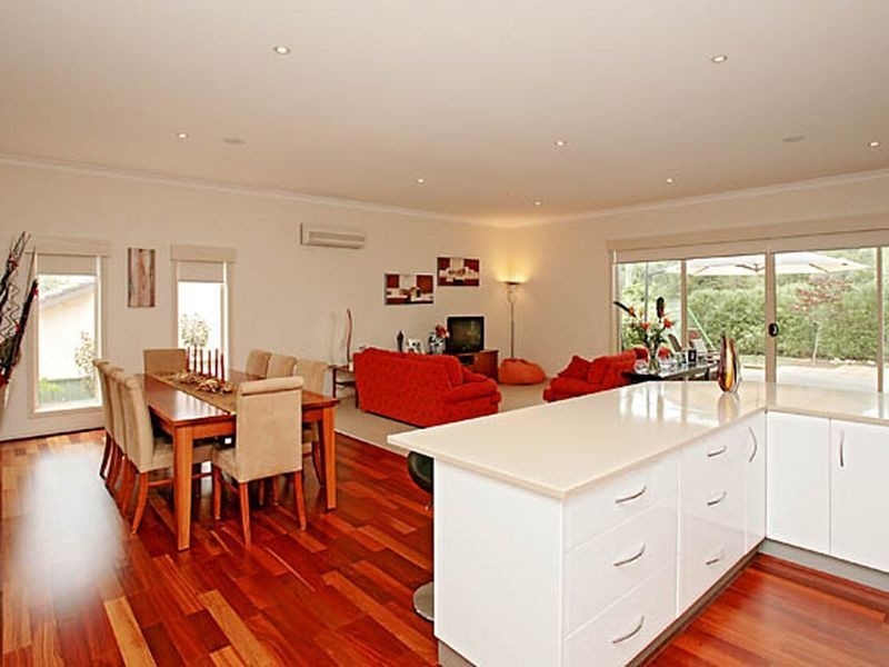 9 Fuller Street, Deakin ACT 2600