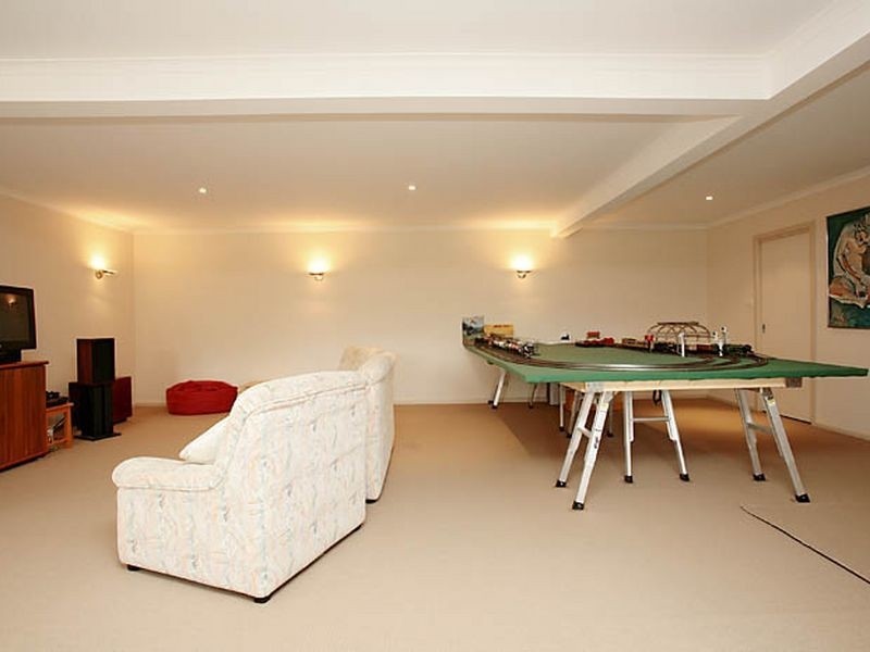 9 Fuller Street, Deakin ACT 2600