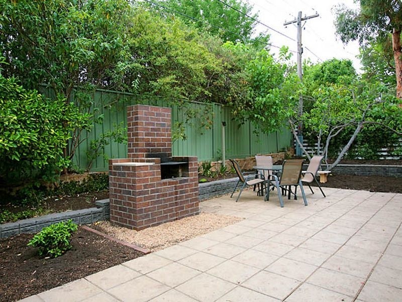 9 Fuller Street, Deakin ACT 2600