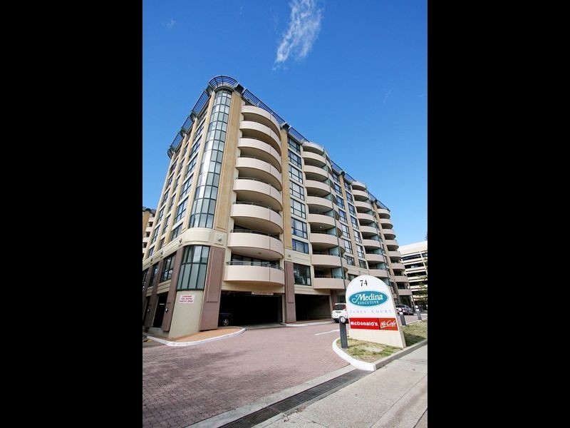 709/74 James Court Apartments Northbourne Ave, Braddon ACT 2612