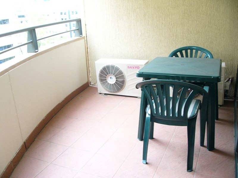 709/74 James Court Apartments Northbourne Ave, Braddon ACT 2612