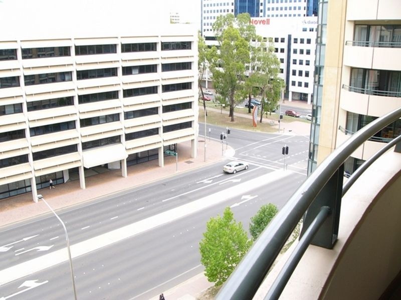 709/74 James Court Apartments Northbourne Ave, Braddon ACT 2612