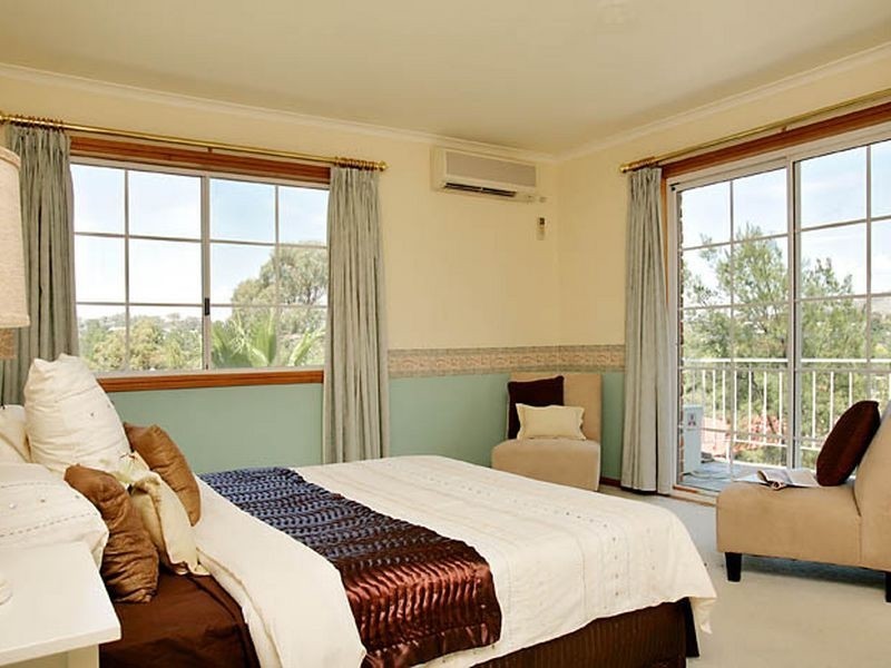 1 Gladman Close, Isaacs ACT 2607