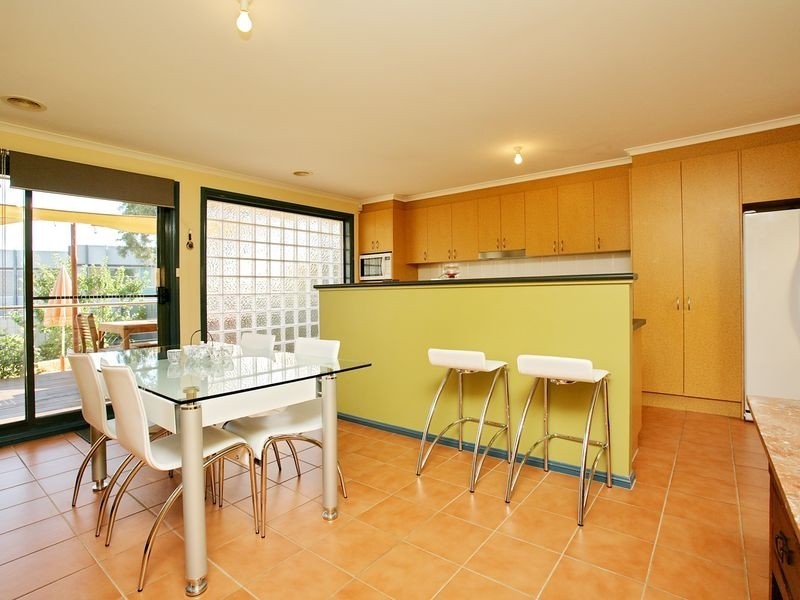8 Lange Place, Bruce ACT 2617