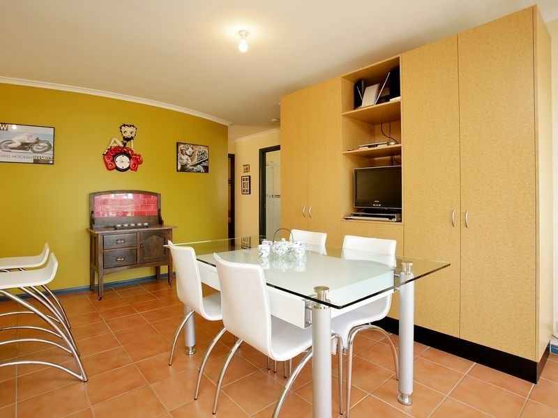 8 Lange Place, Bruce ACT 2617