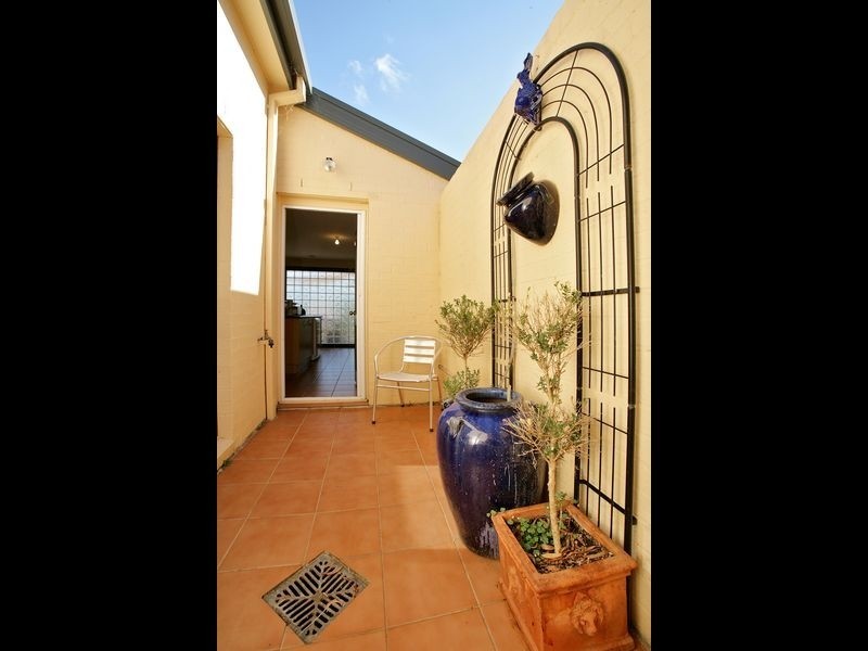 8 Lange Place, Bruce ACT 2617