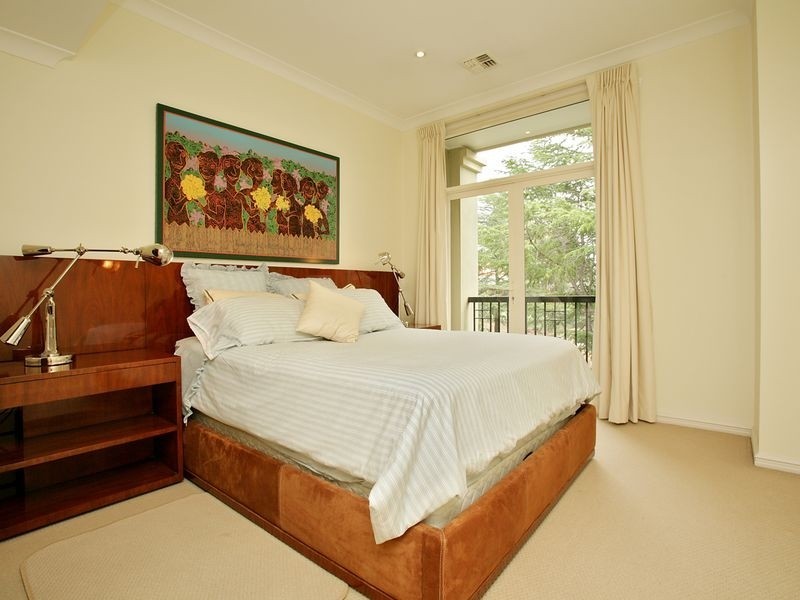 13/20 New South Wales Crescent, Forrest ACT 2603
