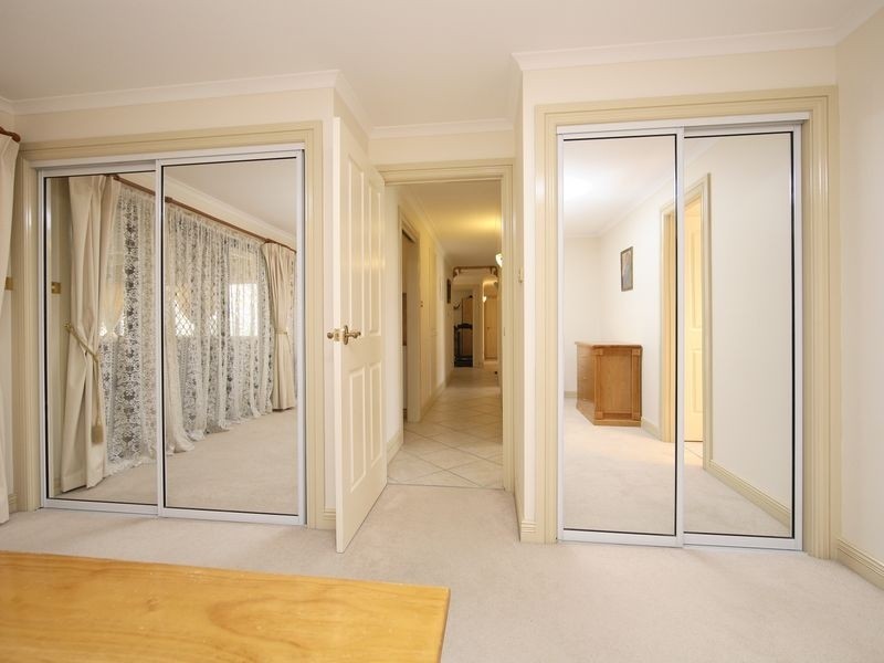 10 Tarrant Crescent, Dunlop ACT 2615