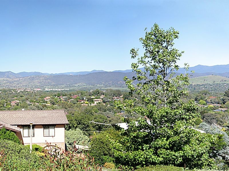 64 Sullivan Crescent, Wanniassa ACT 2903