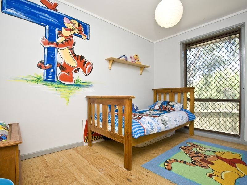 11 Sadleir Place, Charnwood ACT 2615