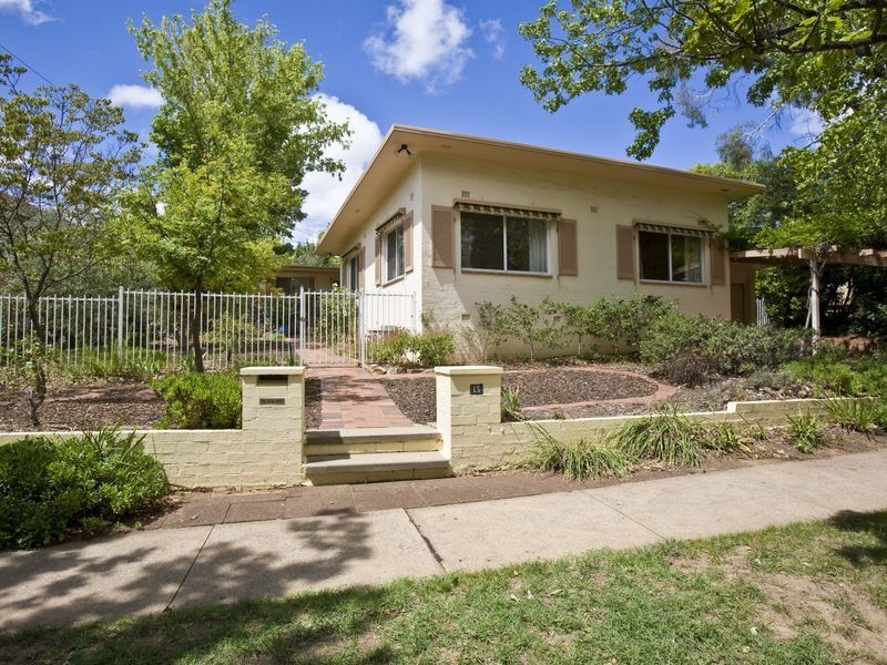 13 Jansz Crescent, Griffith ACT 2603
