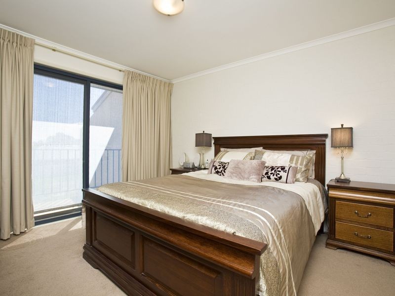 6/19 Dodsworth Street, Queanbeyan NSW 2620