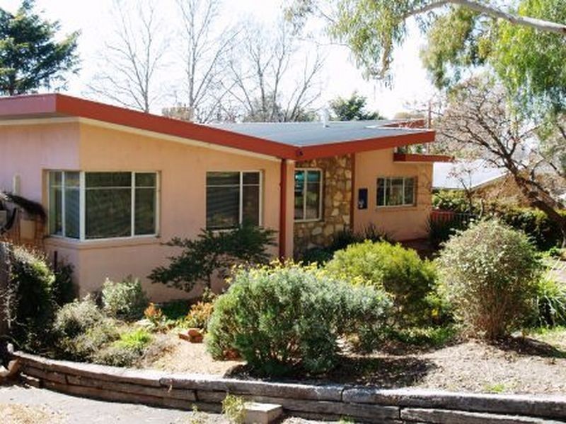 28 Brockman Street, Narrabundah ACT 2604