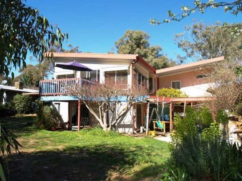 28 Brockman Street, Narrabundah ACT 2604