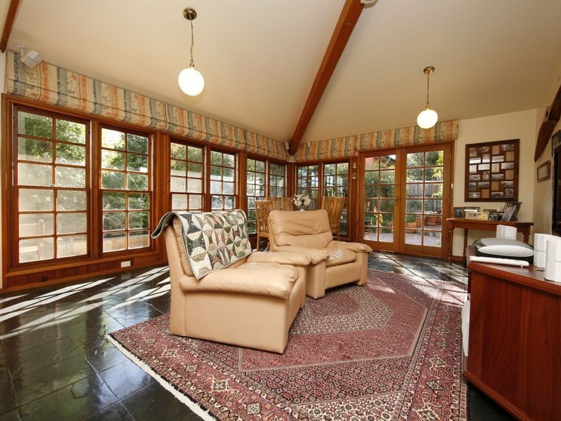 54 Carstensz Street, Griffith ACT 2603