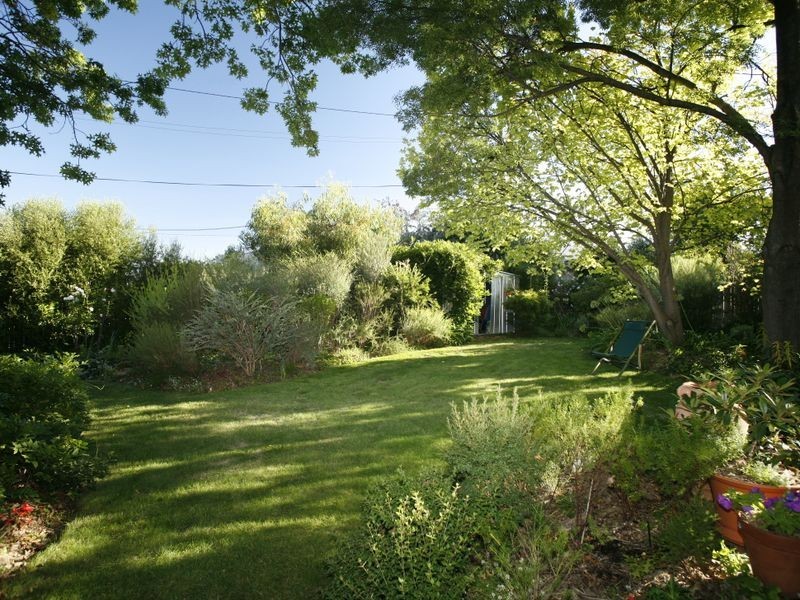 54 Carstensz Street, Griffith ACT 2603