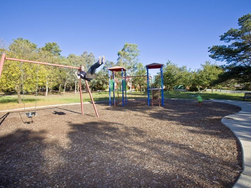 8 Slight Place, Holt ACT 2615