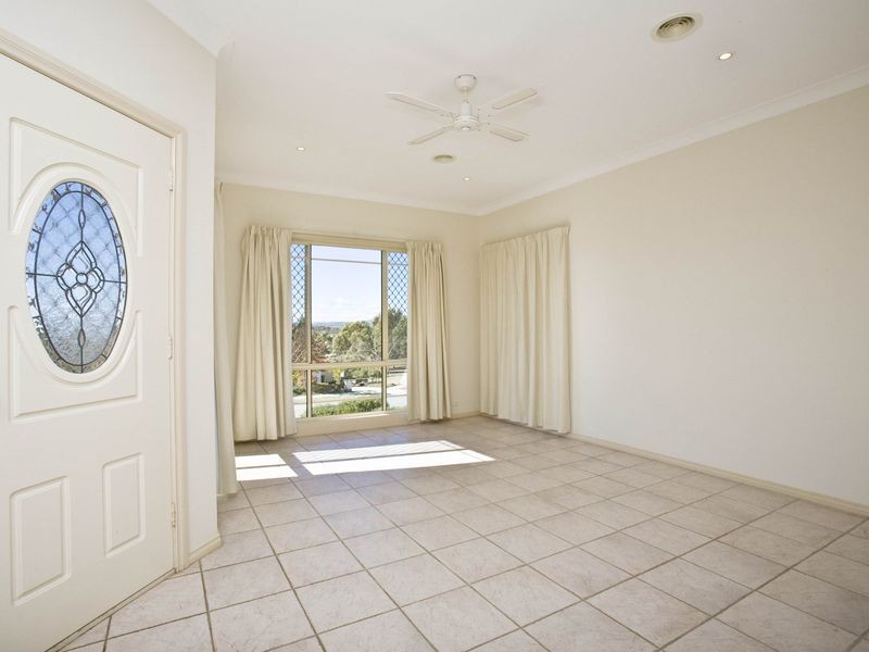 35 Burrumarra Avenue, Ngunnawal ACT 2913