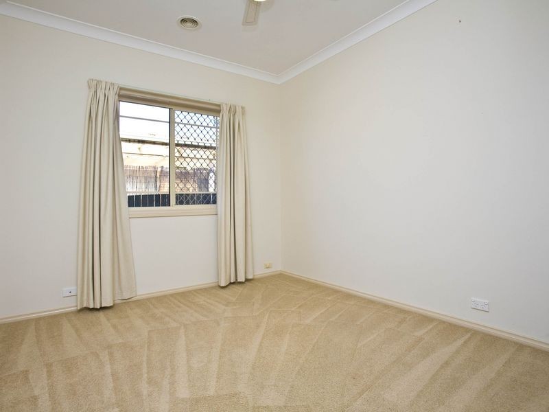 35 Burrumarra Avenue, Ngunnawal ACT 2913