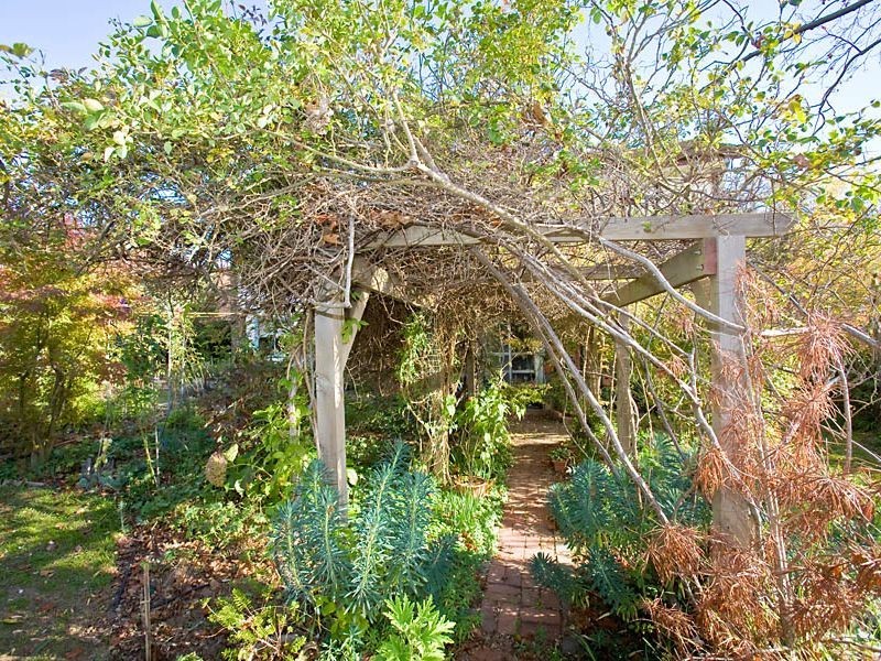 49 Gilmore Crescent, Garran ACT 2605