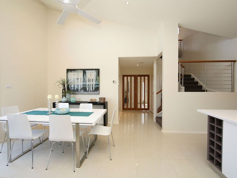 10 Kavanagh Street, Jerrabomberra NSW 2619