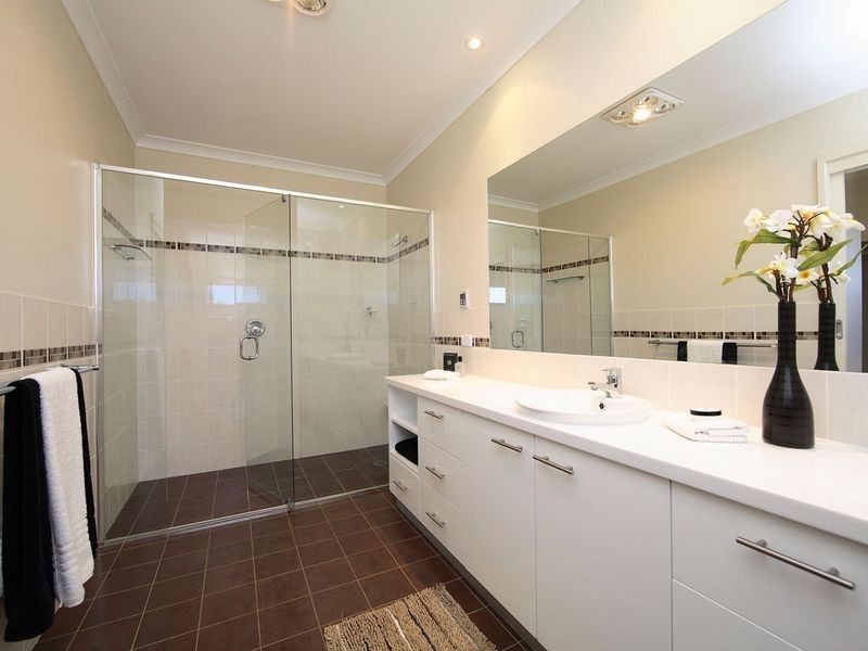 10 Kavanagh Street, Jerrabomberra NSW 2619