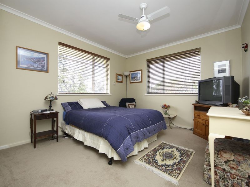 15 Gledden Street, Chifley ACT 2606