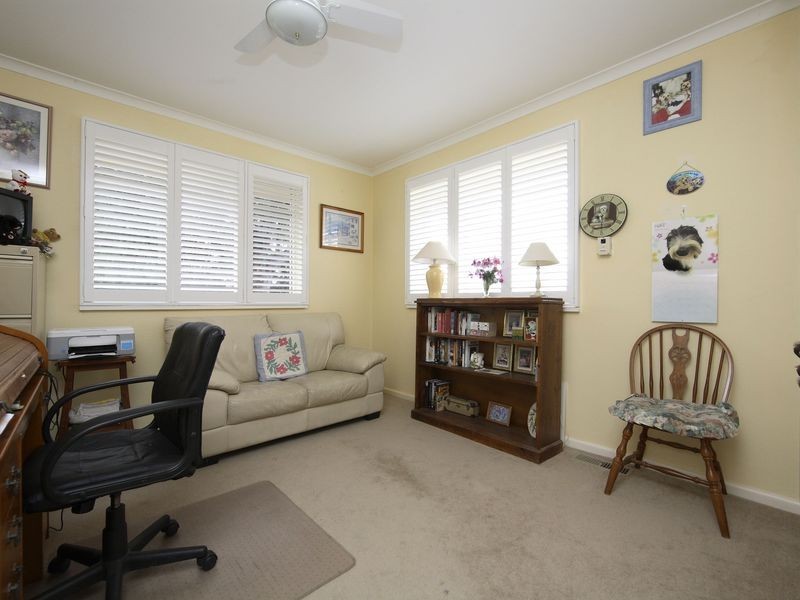 15 Gledden Street, Chifley ACT 2606