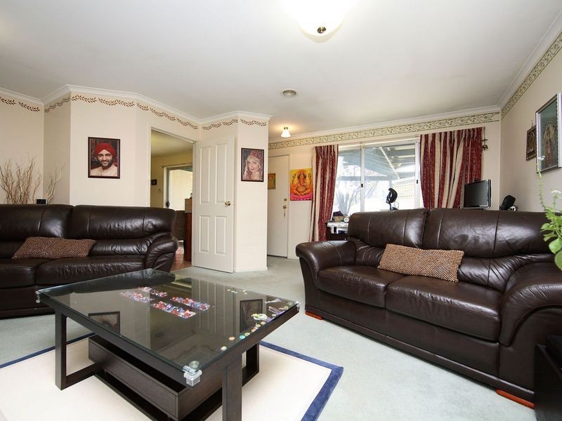 28 Stanfield Close, Kambah ACT 2902