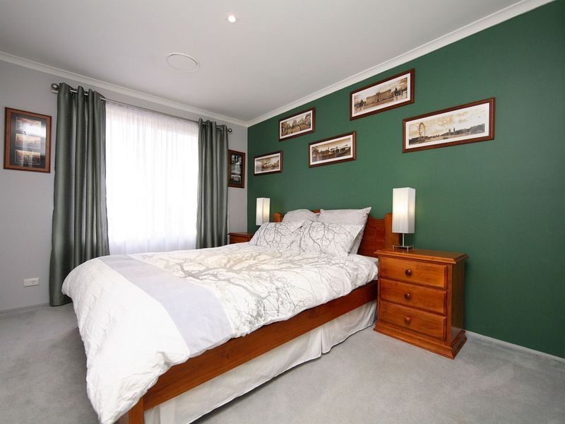 19 Outtrim Avenue, Calwell ACT 2905